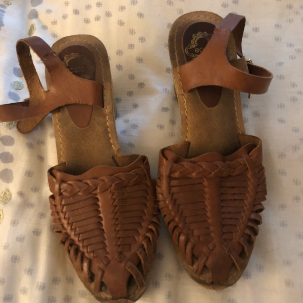 Urban Outfitters clogs
